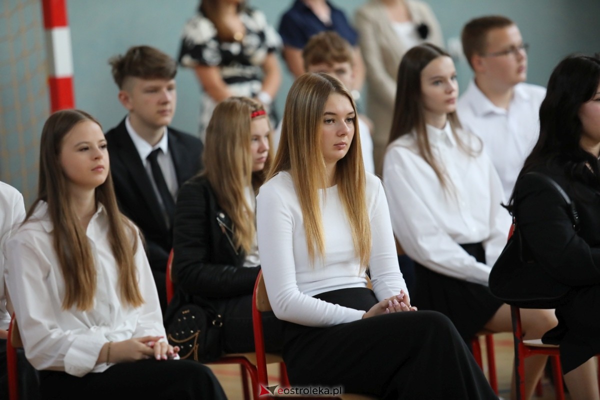 Zakończenie roku szkolnego 2023/2024 w Szkole Podstawowej w Białobieli [21.06.2024] - zdjęcie #33 - eOstroleka.pl
