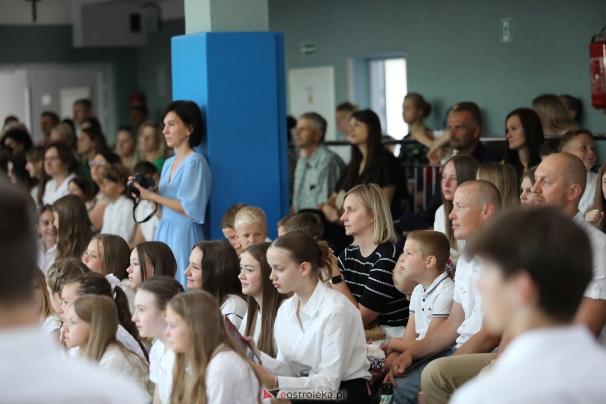 Zakończenie roku szkolnego 2023/2024 w Szkole Podstawowej w Białobieli [21.06.2024] - zdjęcie #26 - eOstroleka.pl