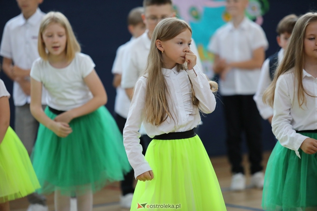 Zakończenie roku szkolnego 2023/2024 w Szkole Podstawowej w Białobieli [21.06.2024] - zdjęcie #9 - eOstroleka.pl
