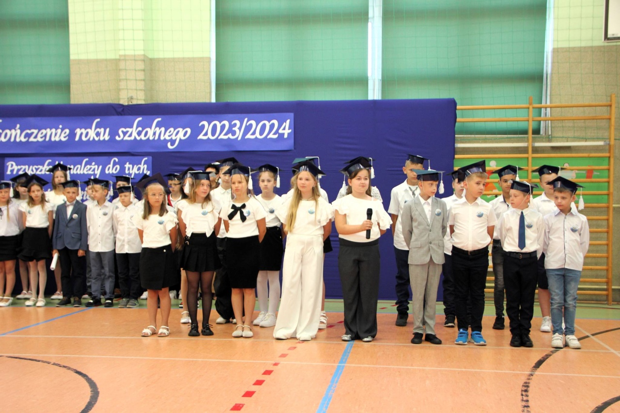 Zakończenie roku szkolnego 2023/24 w Szkole Podstawowej w Rzekuniu [21.06.2024] - zdjęcie #43 - eOstroleka.pl