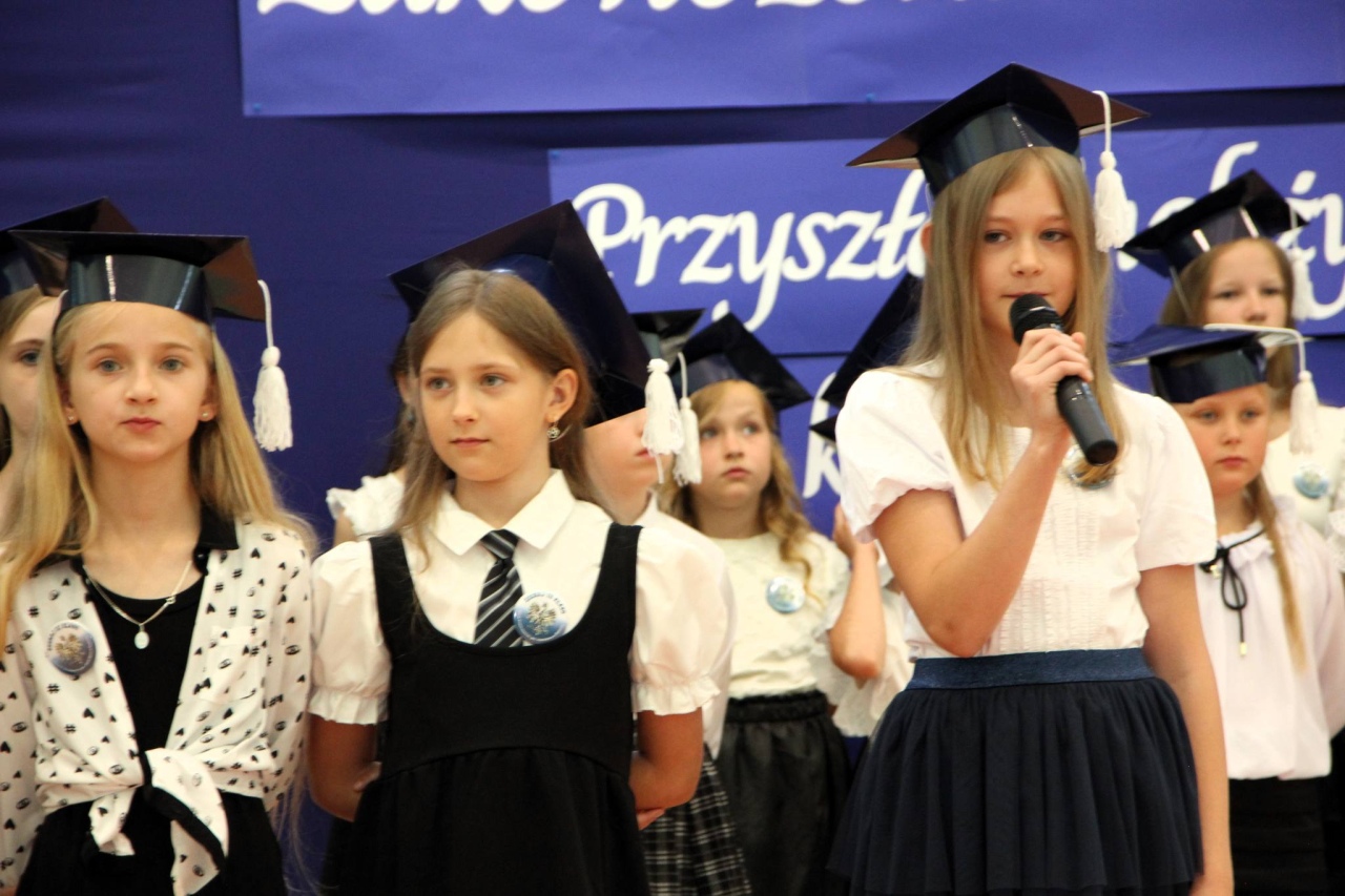 Zakończenie roku szkolnego 2023/24 w Szkole Podstawowej w Rzekuniu [21.06.2024] - zdjęcie #32 - eOstroleka.pl