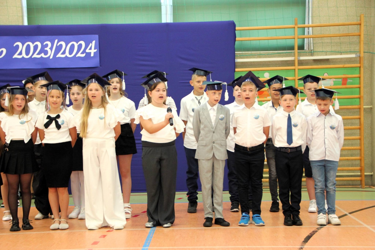 Zakończenie roku szkolnego 2023/24 w Szkole Podstawowej w Rzekuniu [21.06.2024] - zdjęcie #27 - eOstroleka.pl