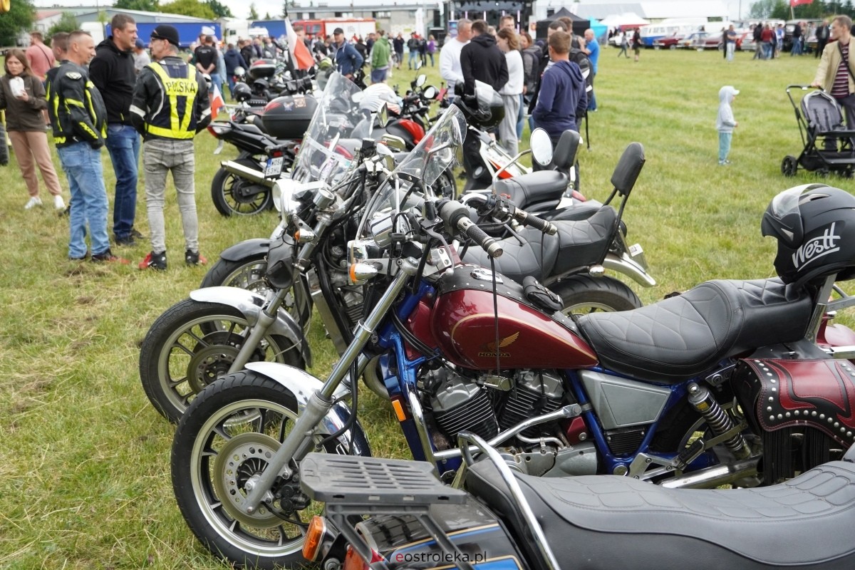 XIII zlot fanów starej motoryzacji w Rzekuniu [22.06.2024] - zdjęcie #213 - eOstroleka.pl
