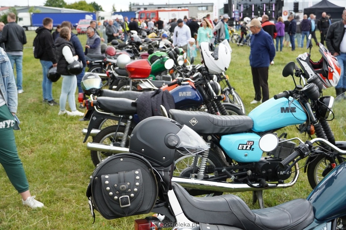 XIII zlot fanów starej motoryzacji w Rzekuniu [22.06.2024] - zdjęcie #201 - eOstroleka.pl