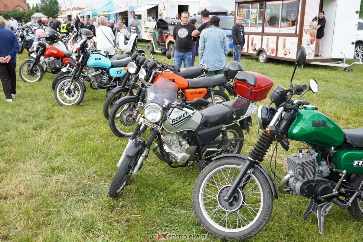 XIII zlot fanów starej motoryzacji w Rzekuniu [22.06.2024] - zdjęcie #198 - eOstroleka.pl