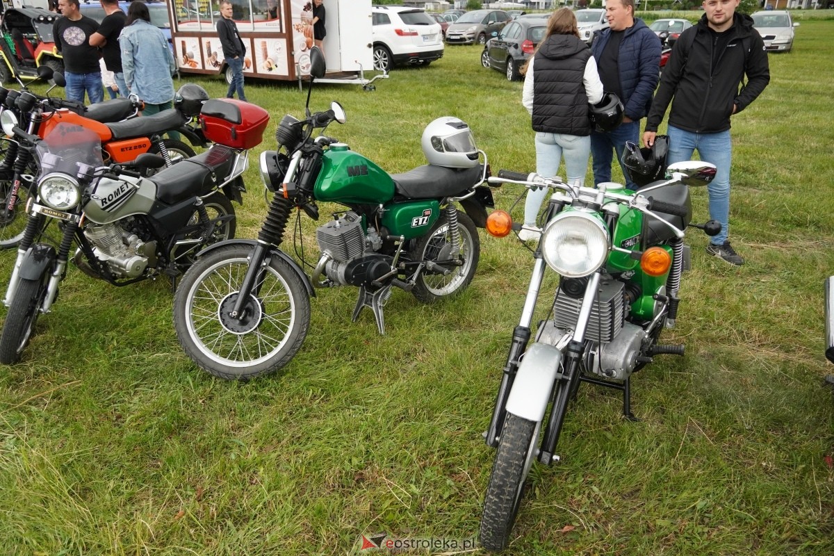 XIII zlot fanów starej motoryzacji w Rzekuniu [22.06.2024] - zdjęcie #197 - eOstroleka.pl