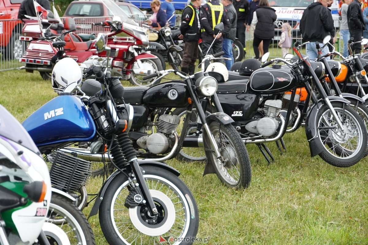 XIII zlot fanów starej motoryzacji w Rzekuniu [22.06.2024] - zdjęcie #184 - eOstroleka.pl
