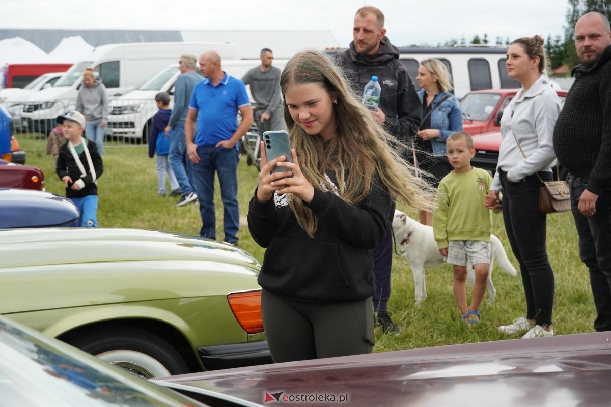 XIII zlot fanów starej motoryzacji w Rzekuniu [22.06.2024] - zdjęcie #174 - eOstroleka.pl