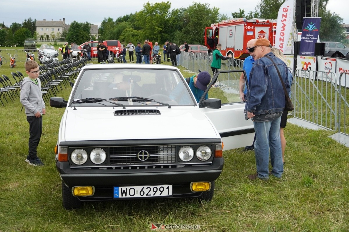XIII zlot fanów starej motoryzacji w Rzekuniu [22.06.2024] - zdjęcie #167 - eOstroleka.pl