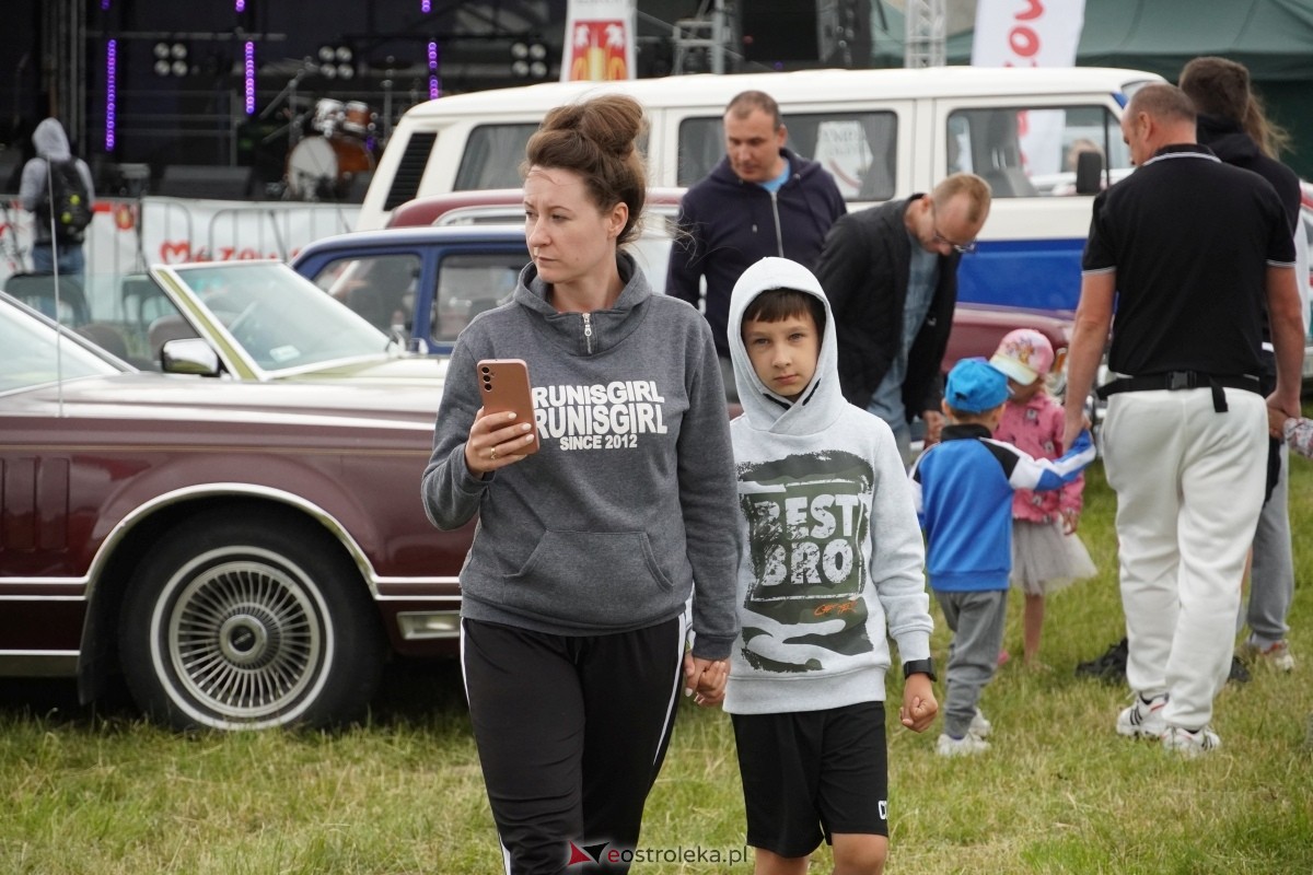 XIII zlot fanów starej motoryzacji w Rzekuniu [22.06.2024] - zdjęcie #153 - eOstroleka.pl
