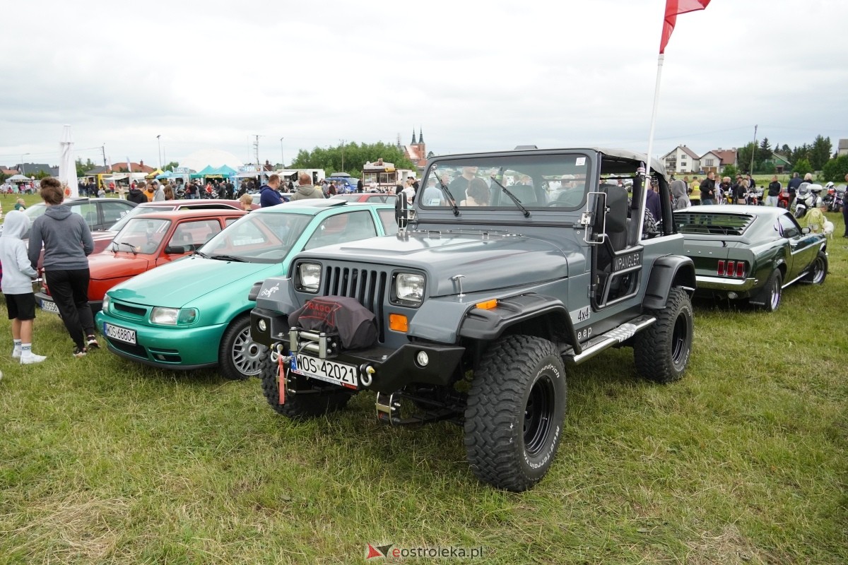 XIII zlot fanów starej motoryzacji w Rzekuniu [22.06.2024] - zdjęcie #149 - eOstroleka.pl