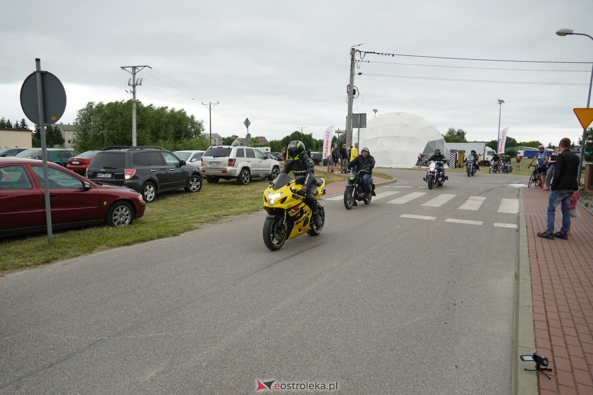 XIII zlot fanów starej motoryzacji w Rzekuniu [22.06.2024] - zdjęcie #82 - eOstroleka.pl