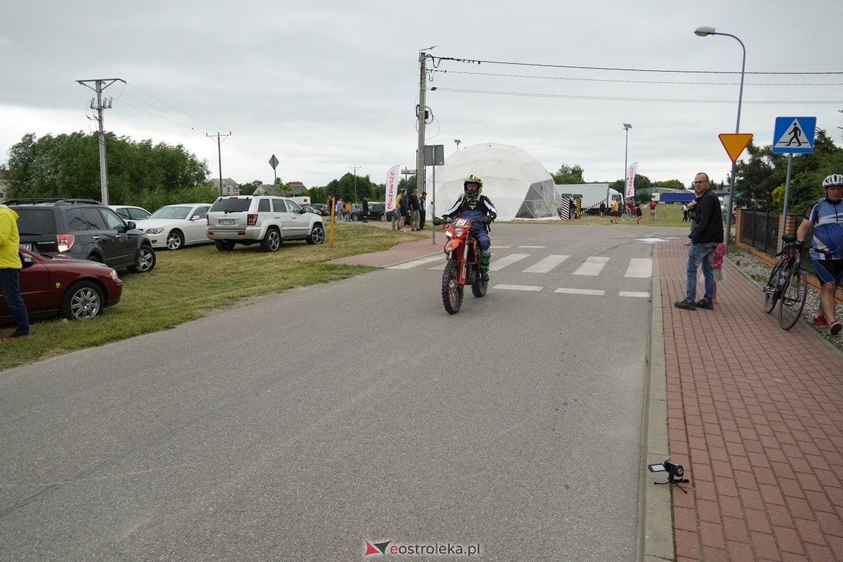 XIII zlot fanów starej motoryzacji w Rzekuniu [22.06.2024] - zdjęcie #74 - eOstroleka.pl