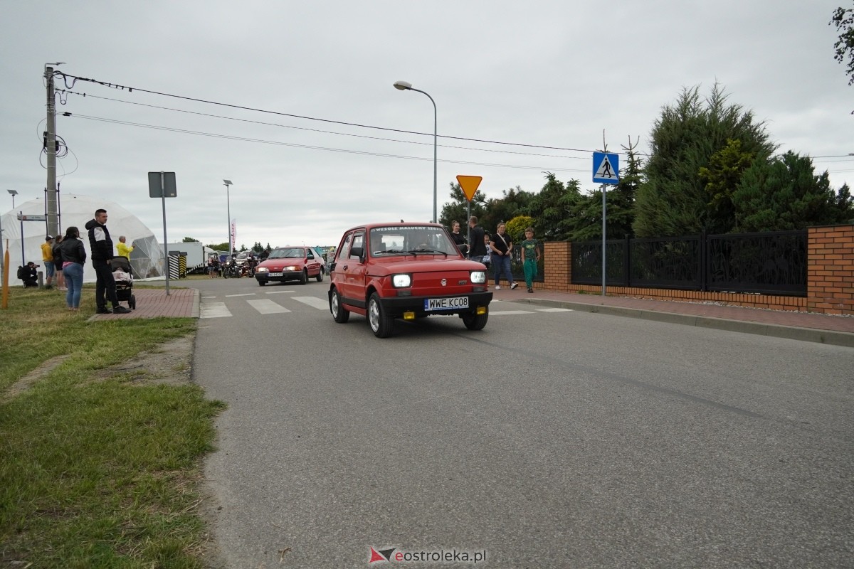 XIII zlot fanów starej motoryzacji w Rzekuniu [22.06.2024] - zdjęcie #59 - eOstroleka.pl