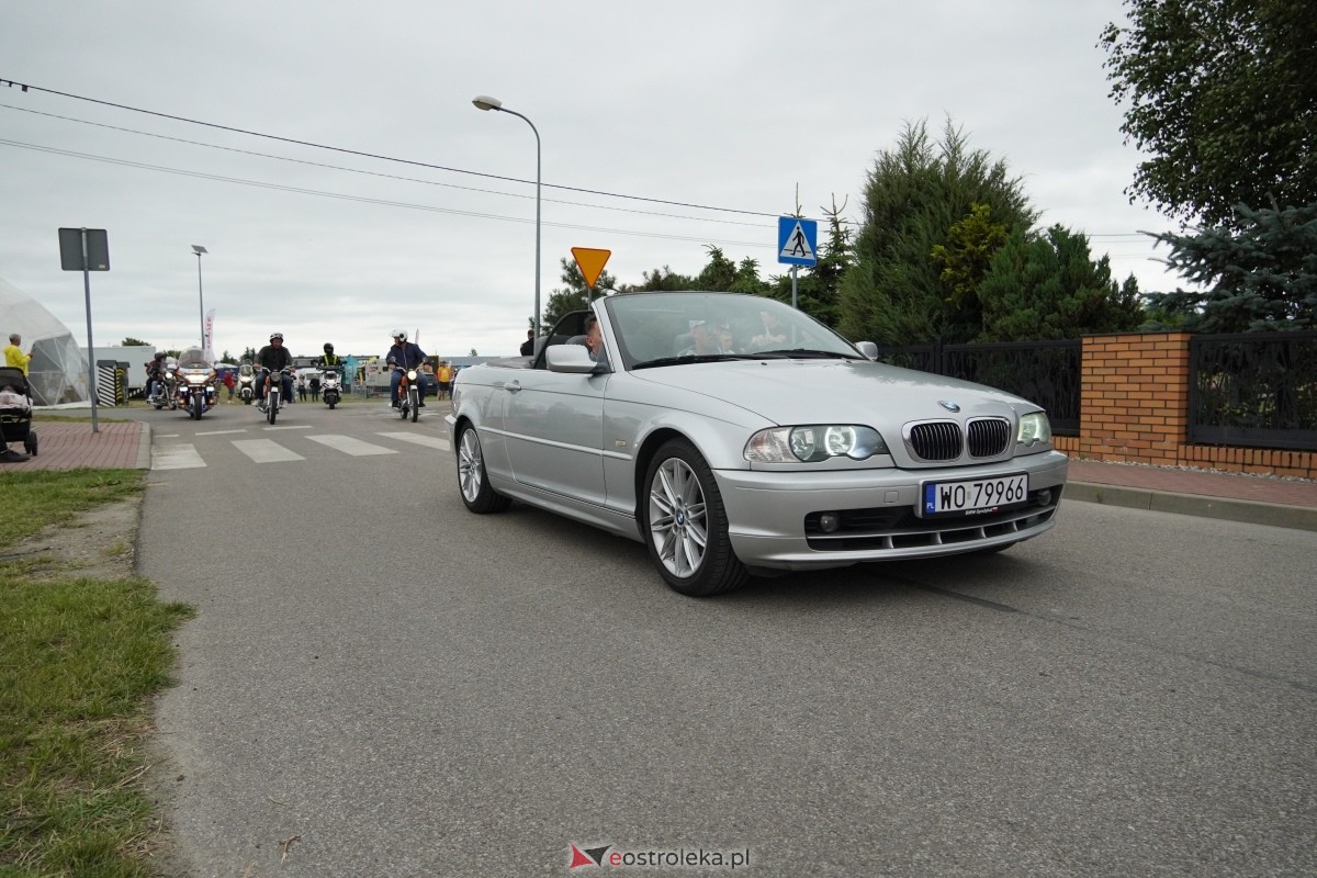 XIII zlot fanów starej motoryzacji w Rzekuniu [22.06.2024] - zdjęcie #56 - eOstroleka.pl