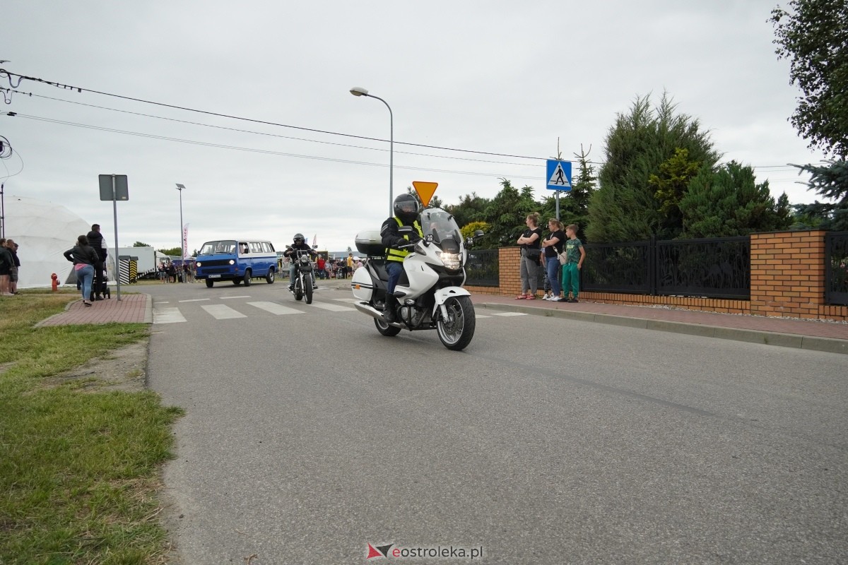 XIII zlot fanów starej motoryzacji w Rzekuniu [22.06.2024] - zdjęcie #49 - eOstroleka.pl