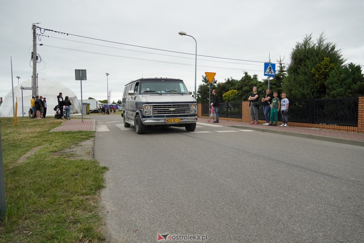 XIII zlot fanów starej motoryzacji w Rzekuniu [22.06.2024] - zdjęcie #41 - eOstroleka.pl