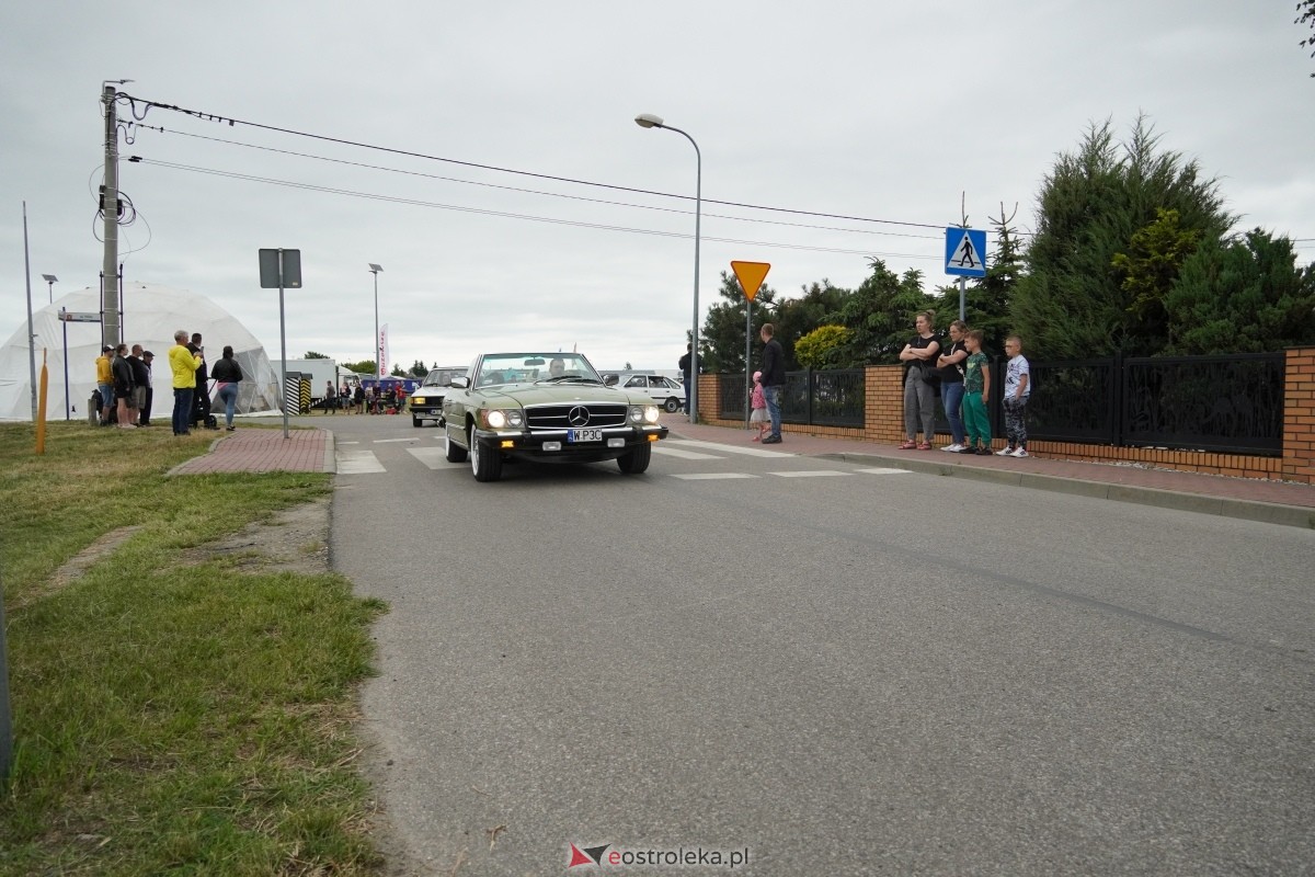 XIII zlot fanów starej motoryzacji w Rzekuniu [22.06.2024] - zdjęcie #25 - eOstroleka.pl