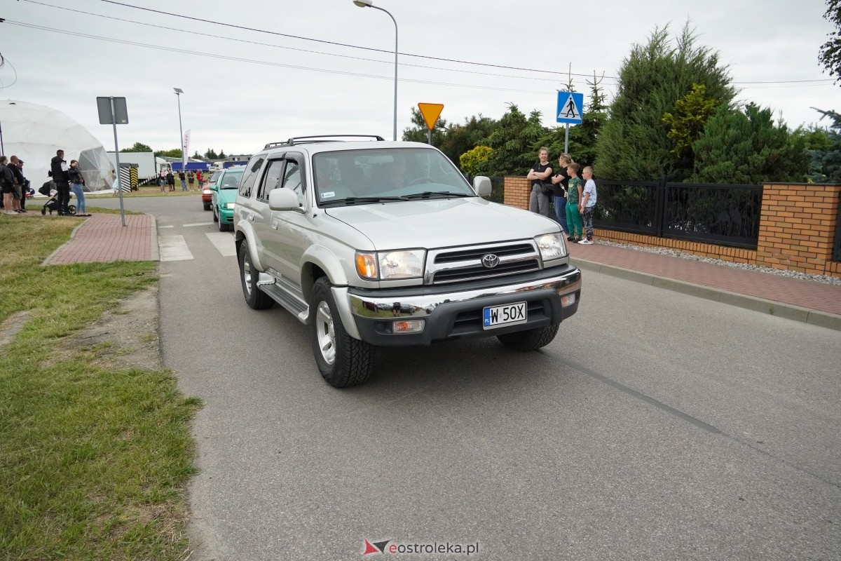 XIII zlot fanów starej motoryzacji w Rzekuniu [22.06.2024] - zdjęcie #9 - eOstroleka.pl