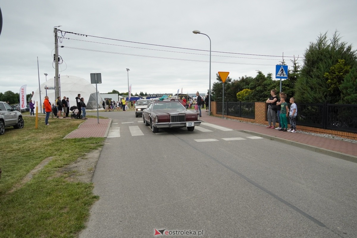 XIII zlot fanów starej motoryzacji w Rzekuniu [22.06.2024] - zdjęcie #38 - eOstroleka.pl