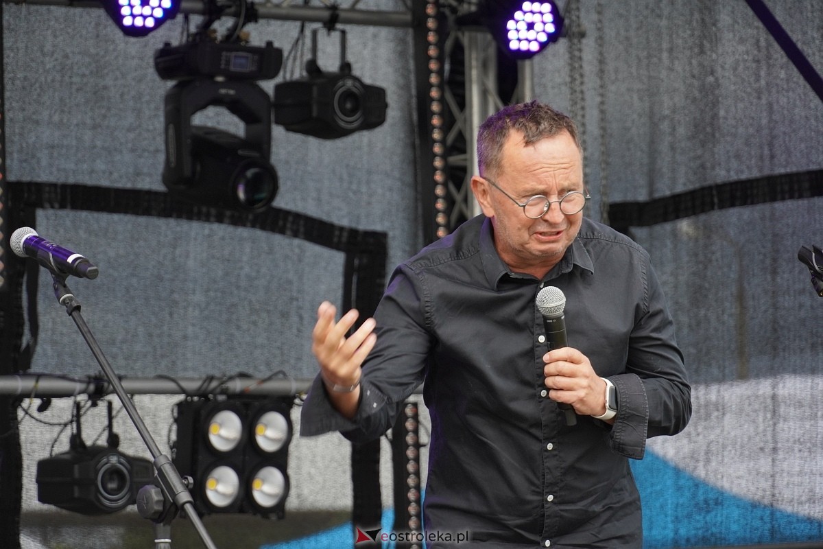 Kabaret Pod Wyrwigroszem. Rzekuń wita lato 2024  - zdjęcie #99 - eOstroleka.pl