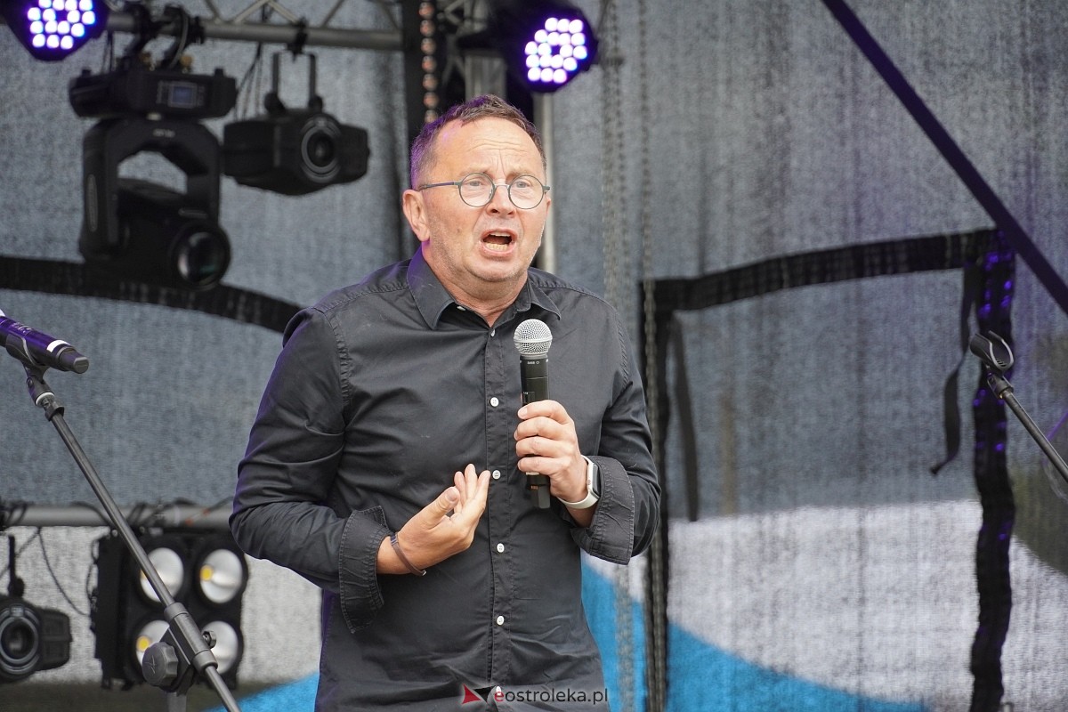 Kabaret Pod Wyrwigroszem. Rzekuń wita lato 2024  - zdjęcie #98 - eOstroleka.pl