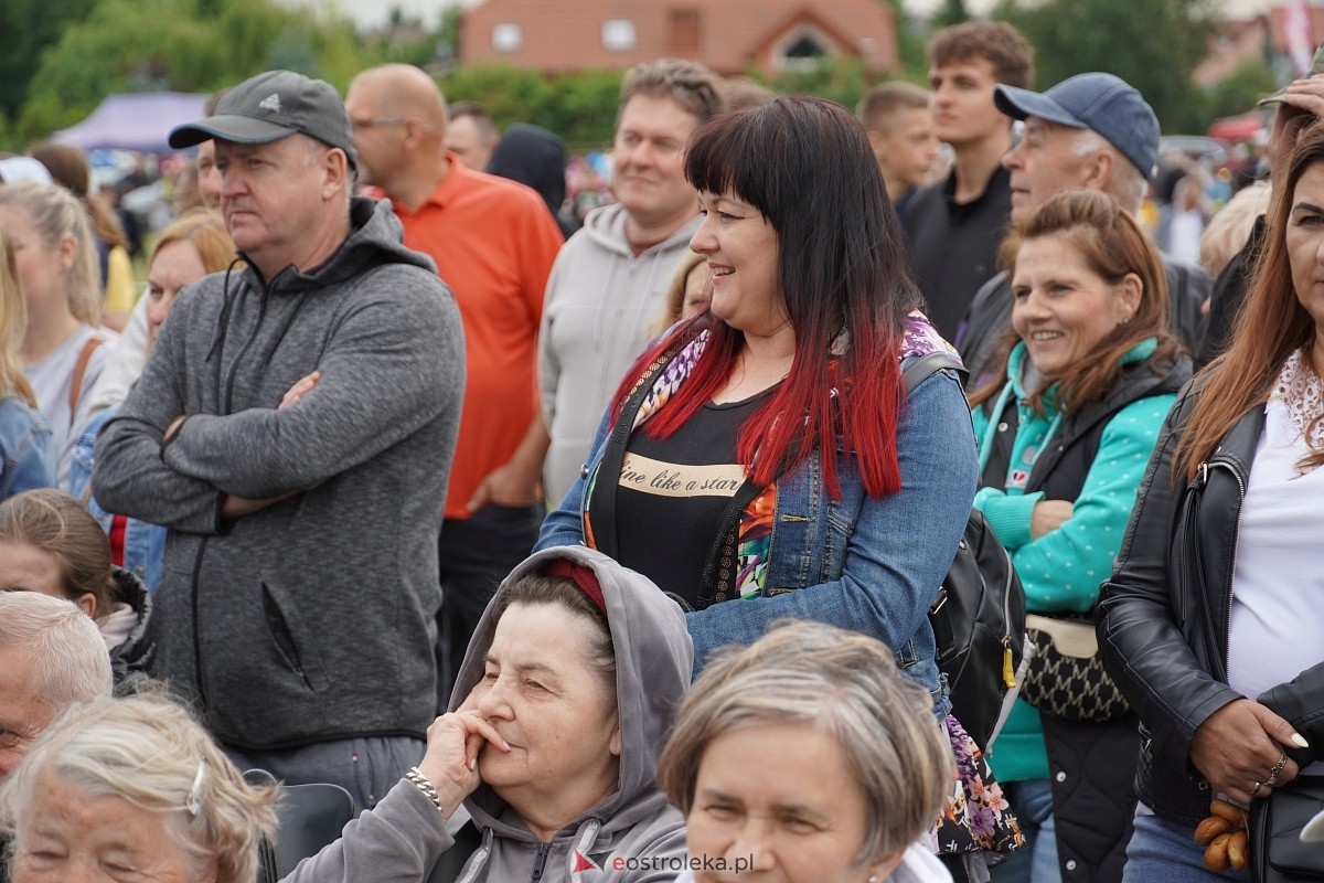 Kabaret Pod Wyrwigroszem. Rzekuń wita lato 2024  - zdjęcie #94 - eOstroleka.pl