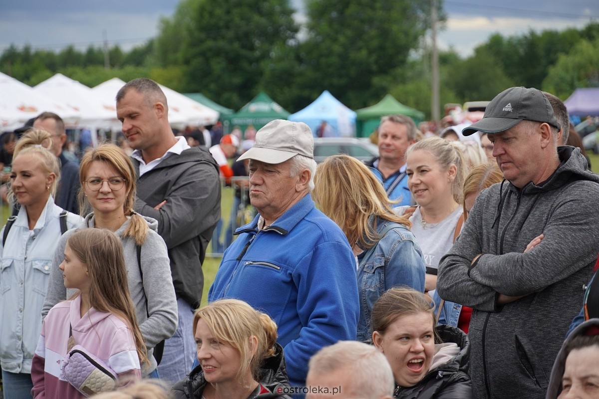 Kabaret Pod Wyrwigroszem. Rzekuń wita lato 2024  - zdjęcie #92 - eOstroleka.pl
