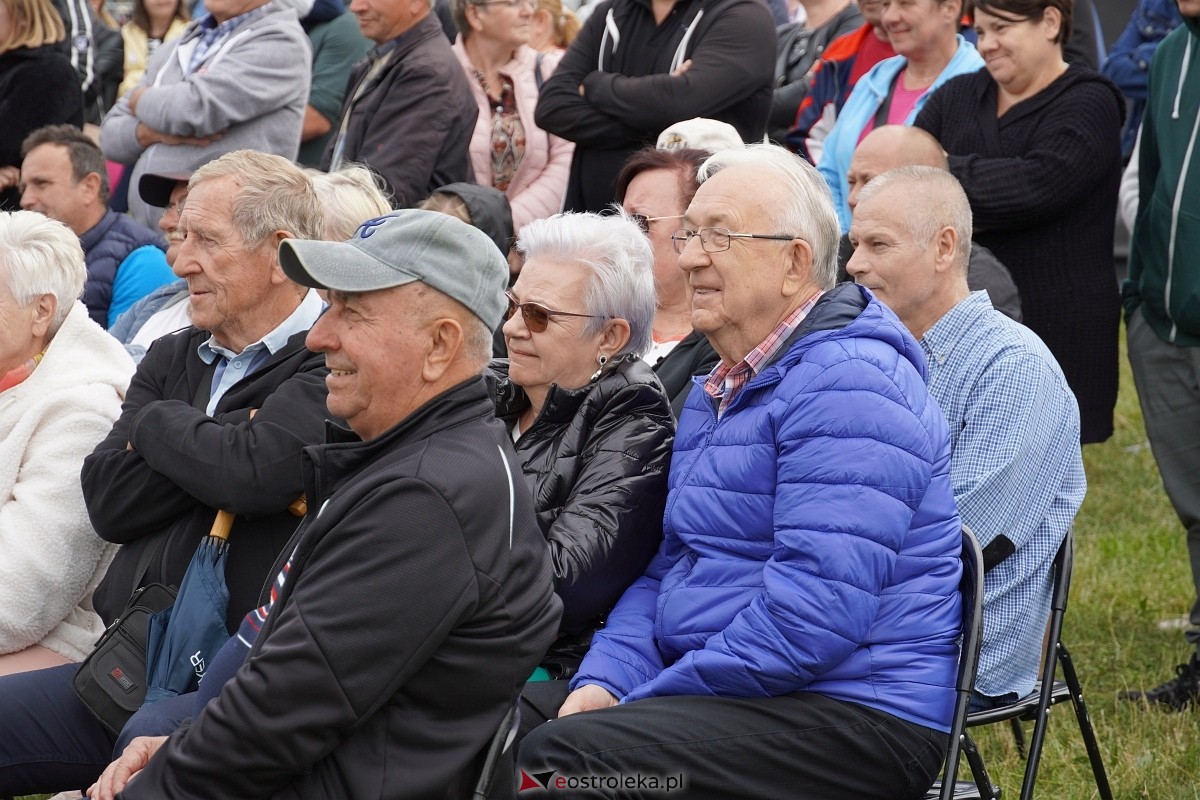 Kabaret Pod Wyrwigroszem. Rzekuń wita lato 2024  - zdjęcie #90 - eOstroleka.pl