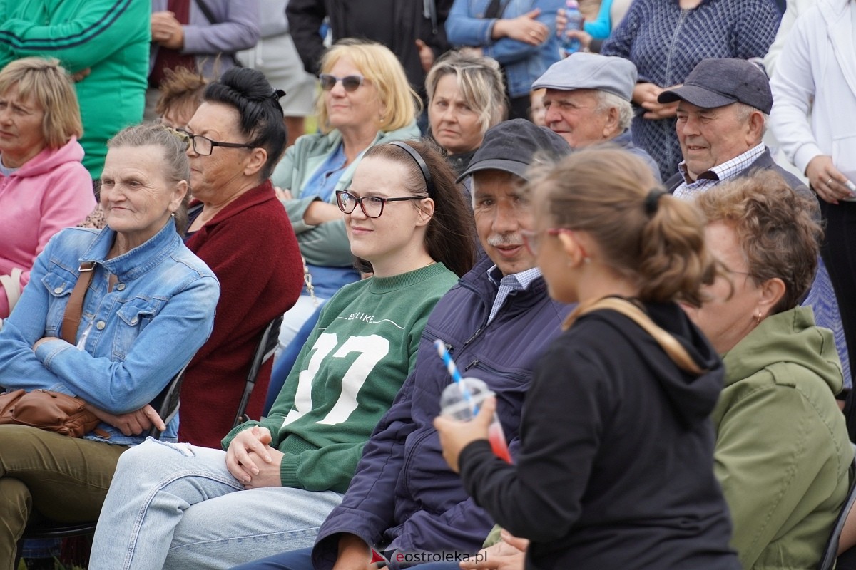 Kabaret Pod Wyrwigroszem. Rzekuń wita lato 2024  - zdjęcie #79 - eOstroleka.pl