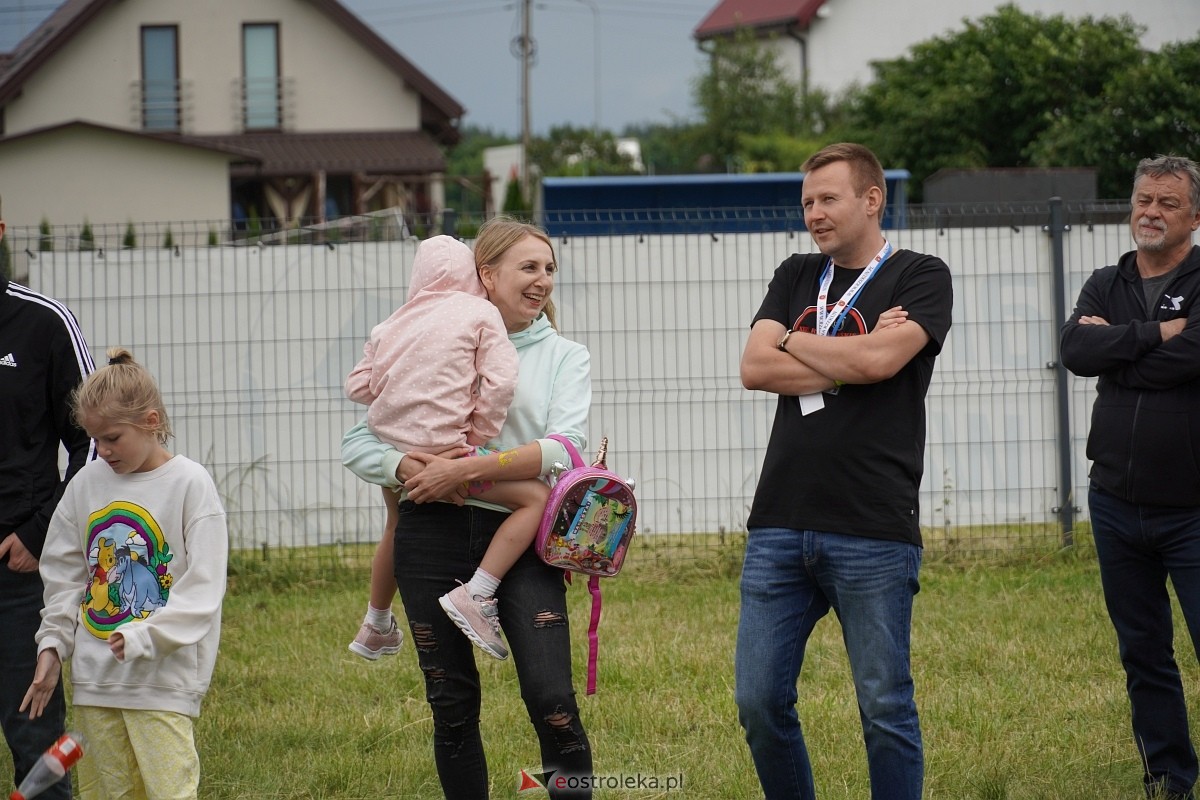 Kabaret Pod Wyrwigroszem. Rzekuń wita lato 2024  - zdjęcie #72 - eOstroleka.pl