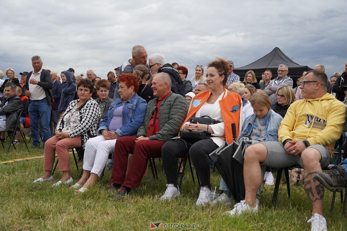 Kabaret Pod Wyrwigroszem. Rzekuń wita lato 2024  - zdjęcie #69 - eOstroleka.pl