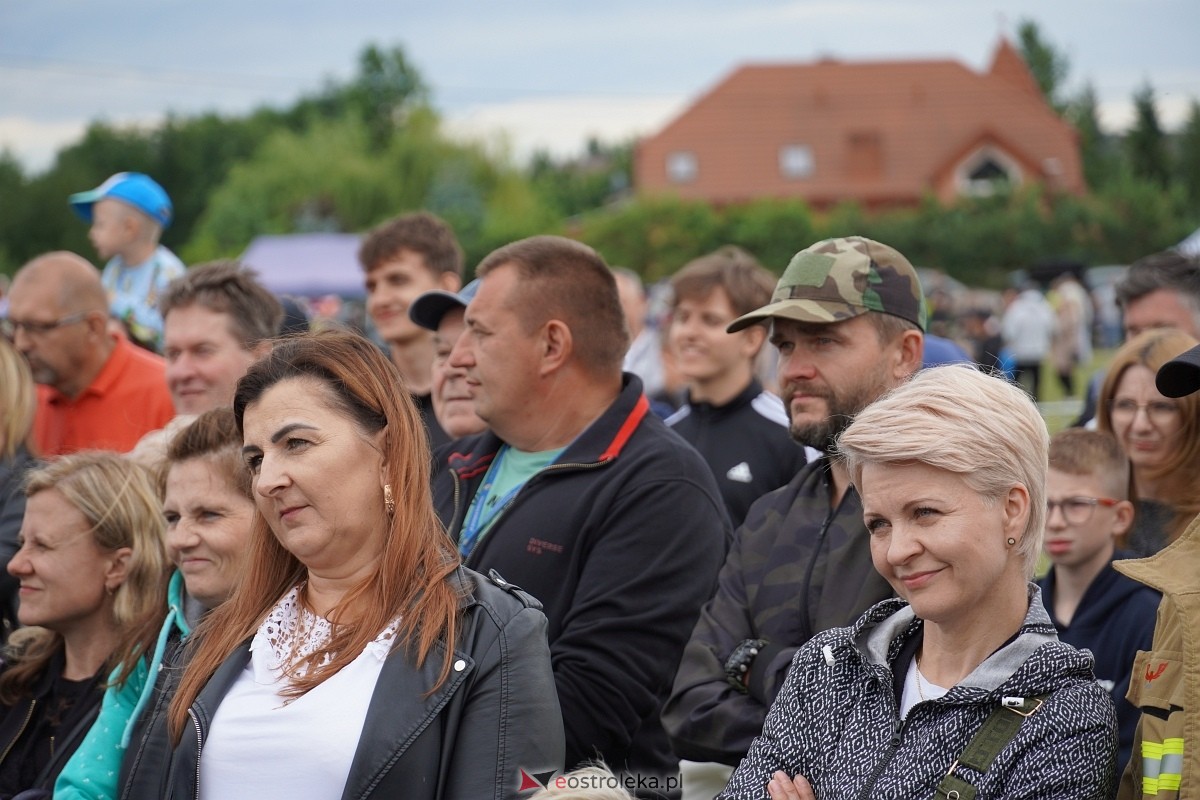 Kabaret Pod Wyrwigroszem. Rzekuń wita lato 2024  - zdjęcie #60 - eOstroleka.pl