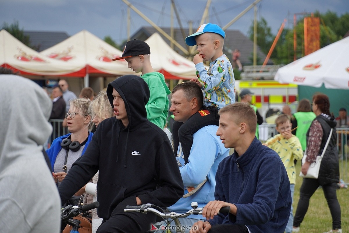 Kabaret Pod Wyrwigroszem. Rzekuń wita lato 2024  - zdjęcie #55 - eOstroleka.pl