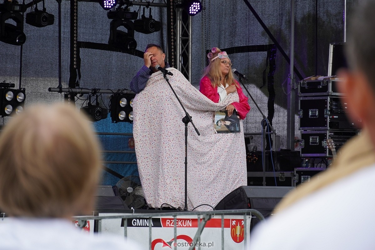 Kabaret Pod Wyrwigroszem. Rzekuń wita lato 2024  - zdjęcie #54 - eOstroleka.pl