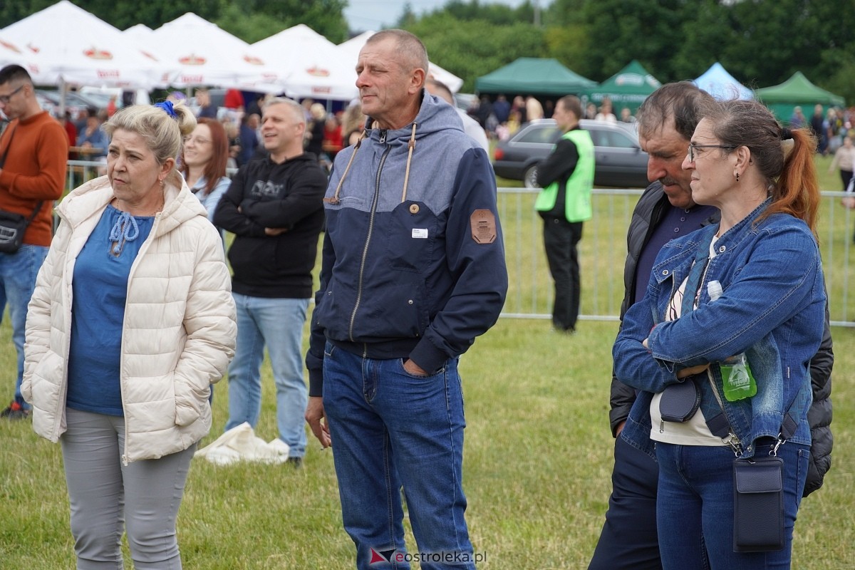 Kabaret Pod Wyrwigroszem. Rzekuń wita lato 2024  - zdjęcie #53 - eOstroleka.pl