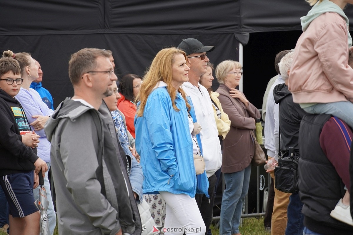 Kabaret Pod Wyrwigroszem. Rzekuń wita lato 2024  - zdjęcie #50 - eOstroleka.pl