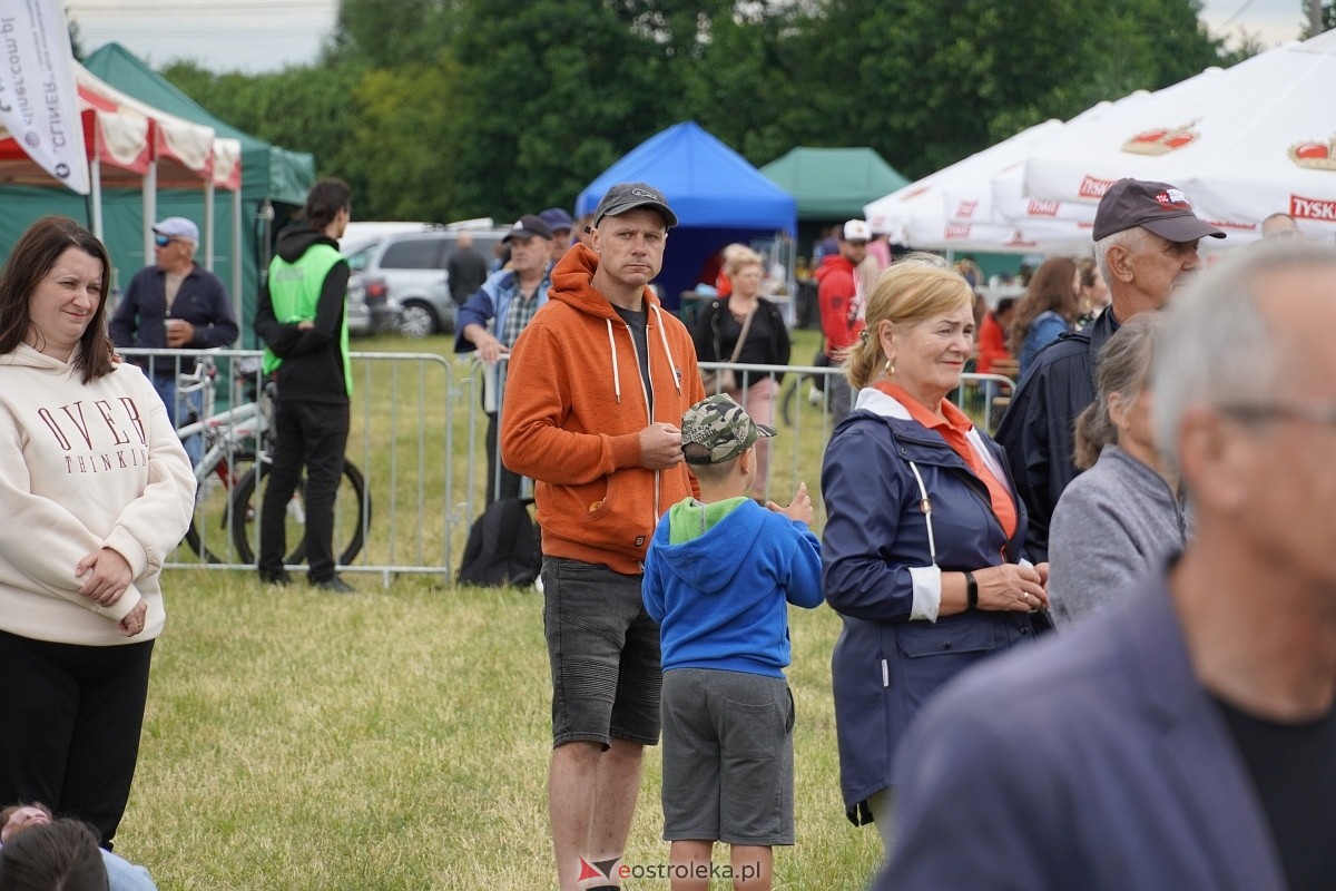 Kabaret Pod Wyrwigroszem. Rzekuń wita lato 2024  - zdjęcie #47 - eOstroleka.pl