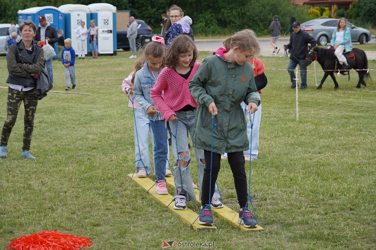 Kabaret Pod Wyrwigroszem. Rzekuń wita lato 2024  - zdjęcie #37 - eOstroleka.pl