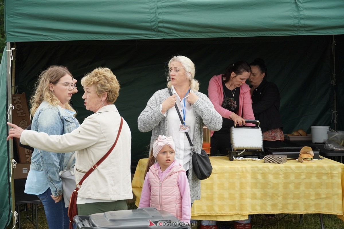 Kabaret Pod Wyrwigroszem. Rzekuń wita lato 2024  - zdjęcie #14 - eOstroleka.pl