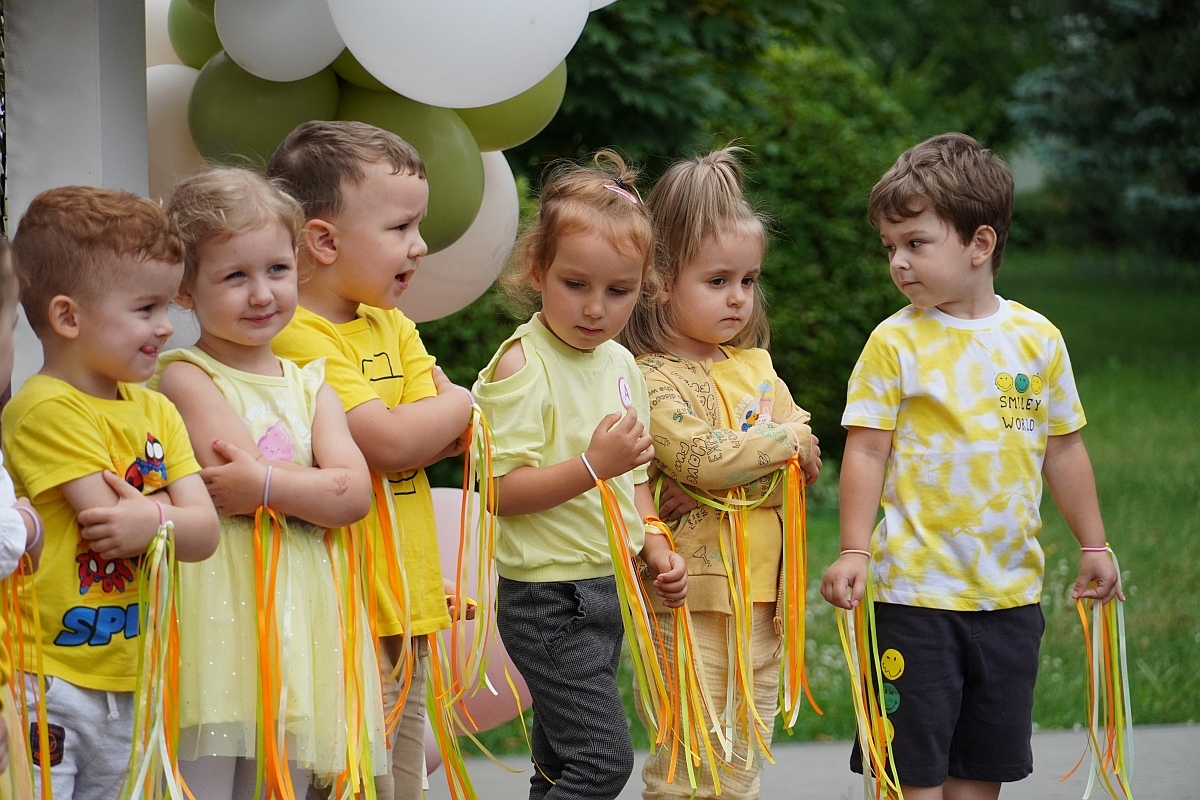 Dzień rodziny w Przedszkolu Jaś i Małgosia [24.06.2024] - zdjęcie #108 - eOstroleka.pl