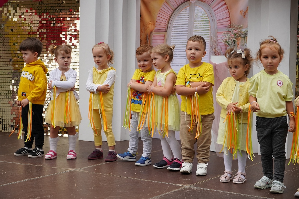 Dzień rodziny w Przedszkolu Jaś i Małgosia [24.06.2024] - zdjęcie #105 - eOstroleka.pl