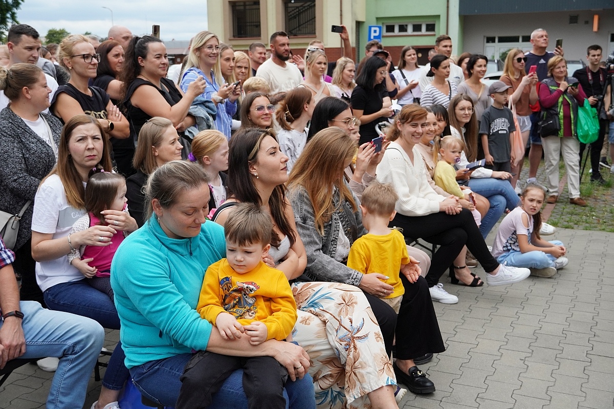 Dzień rodziny w Przedszkolu Jaś i Małgosia [24.06.2024] - zdjęcie #101 - eOstroleka.pl