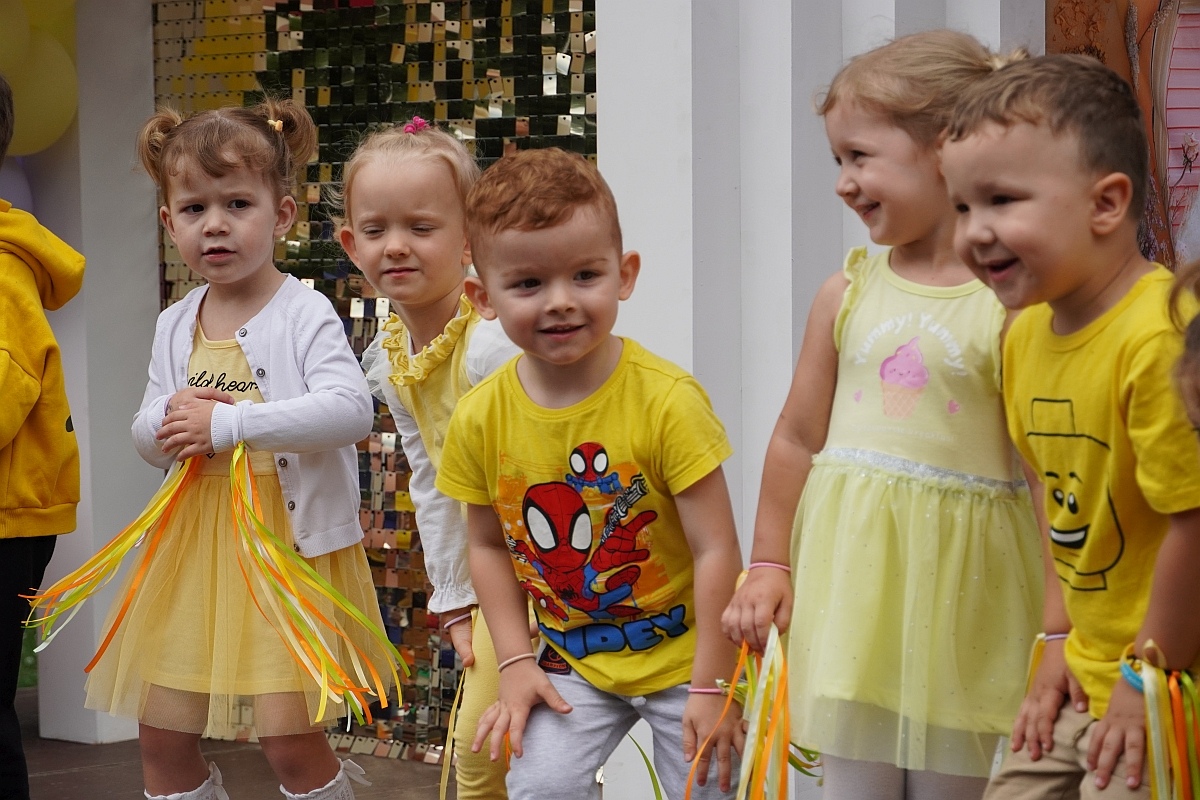 Dzień rodziny w Przedszkolu Jaś i Małgosia [24.06.2024] - zdjęcie #86 - eOstroleka.pl