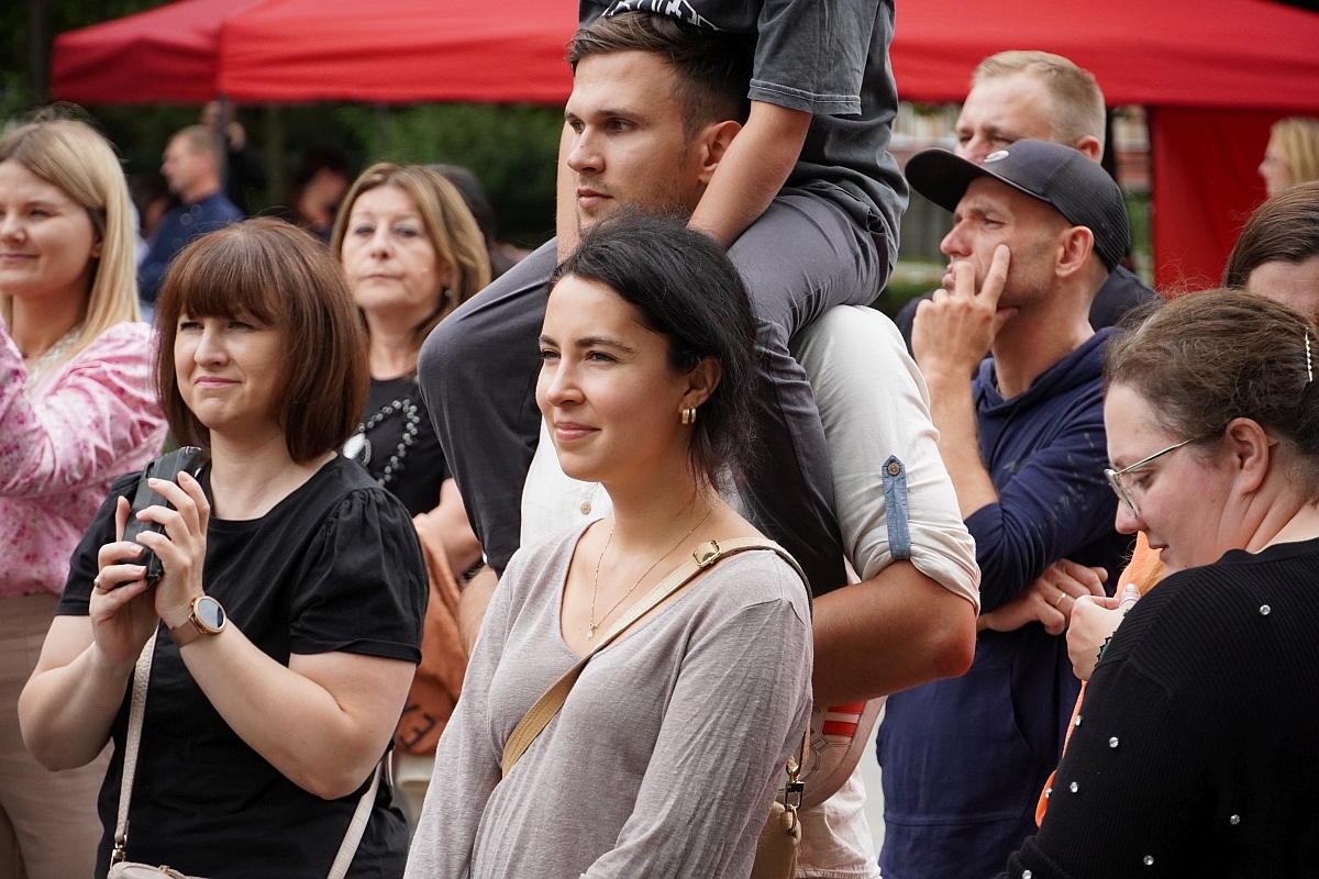 Dzień rodziny w Przedszkolu Jaś i Małgosia [24.06.2024] - zdjęcie #68 - eOstroleka.pl