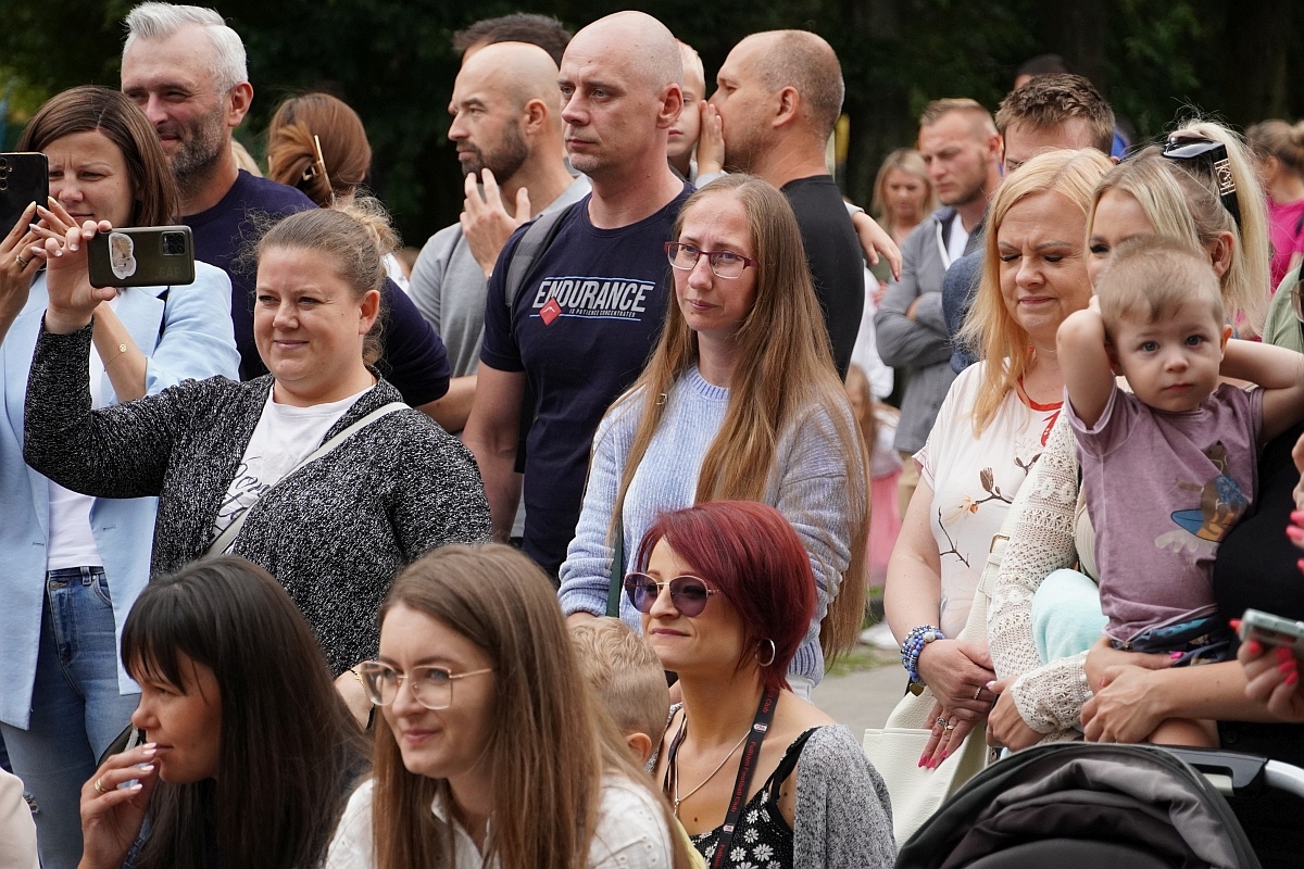 Dzień rodziny w Przedszkolu Jaś i Małgosia [24.06.2024] - zdjęcie #66 - eOstroleka.pl