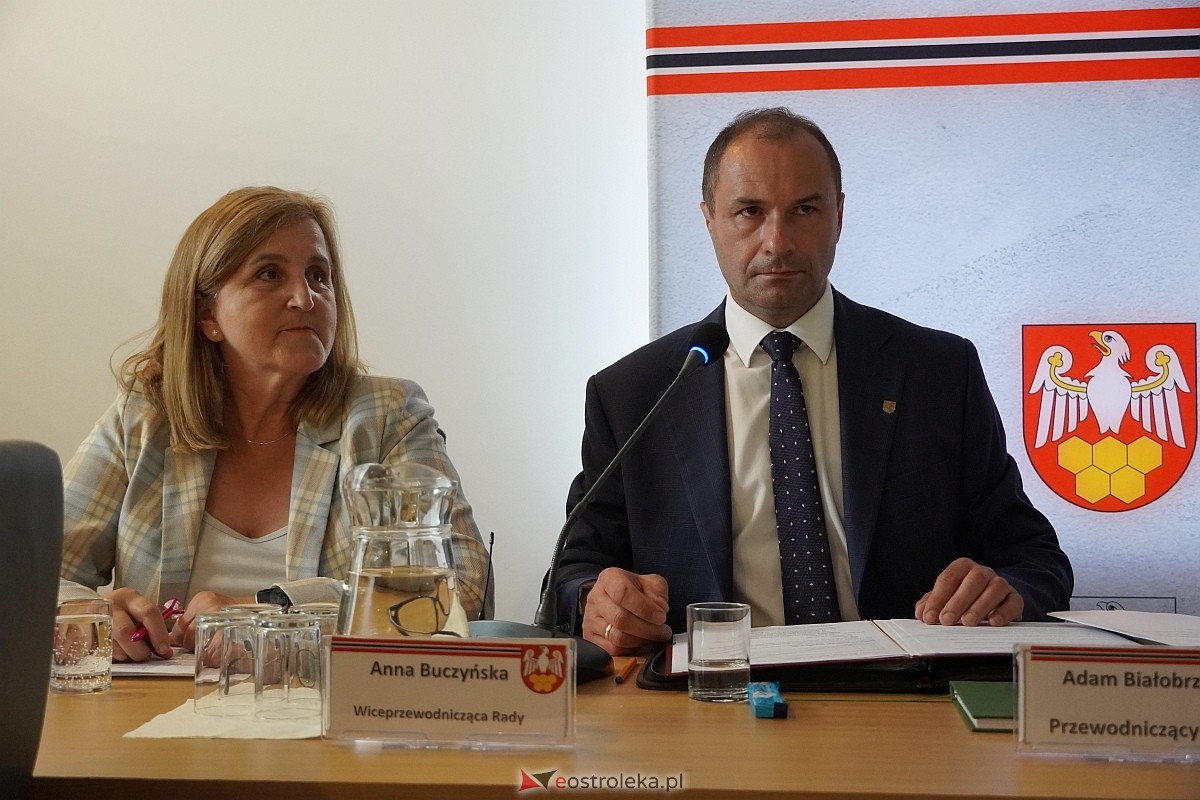 III sesja Rady Powiatu w Ostrołęce [25.06.2024] - zdjęcie #2 - eOstroleka.pl