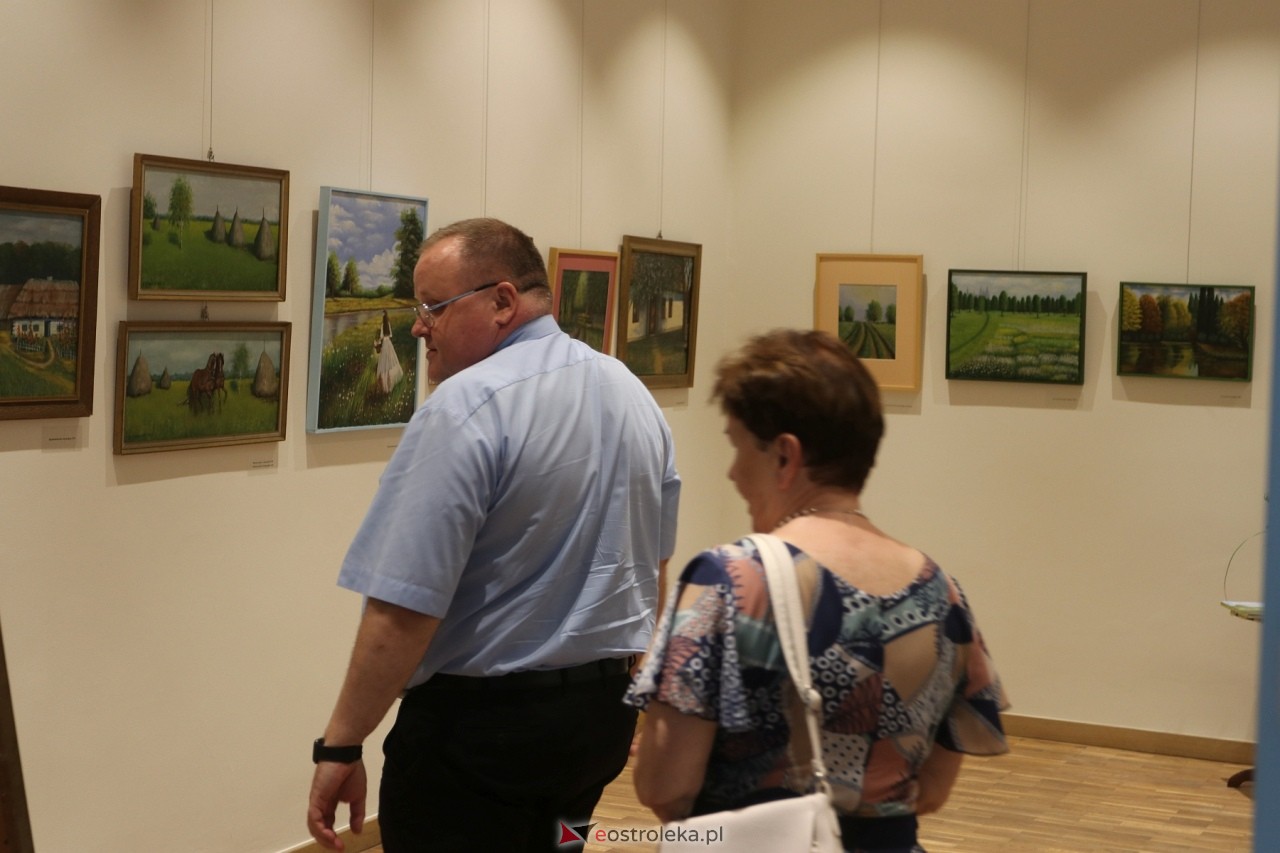 Wystawa malarstwa Zofii Stanowskiej [25.06.2024] - zdjęcie #8 - eOstroleka.pl
