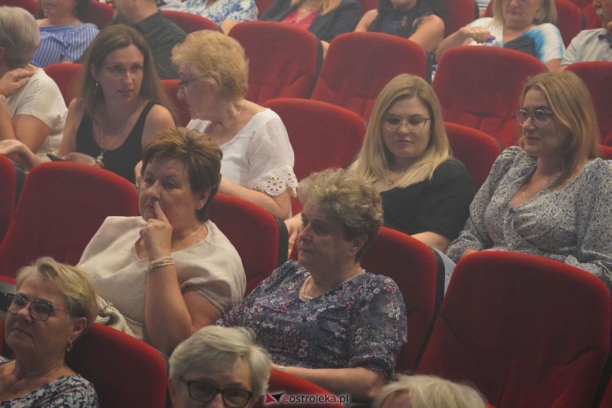Koncert Żywioły Mazowsza. Piosenka jest dobra na wszystko w OCK [25.06.2024] - zdjęcie #61 - eOstroleka.pl