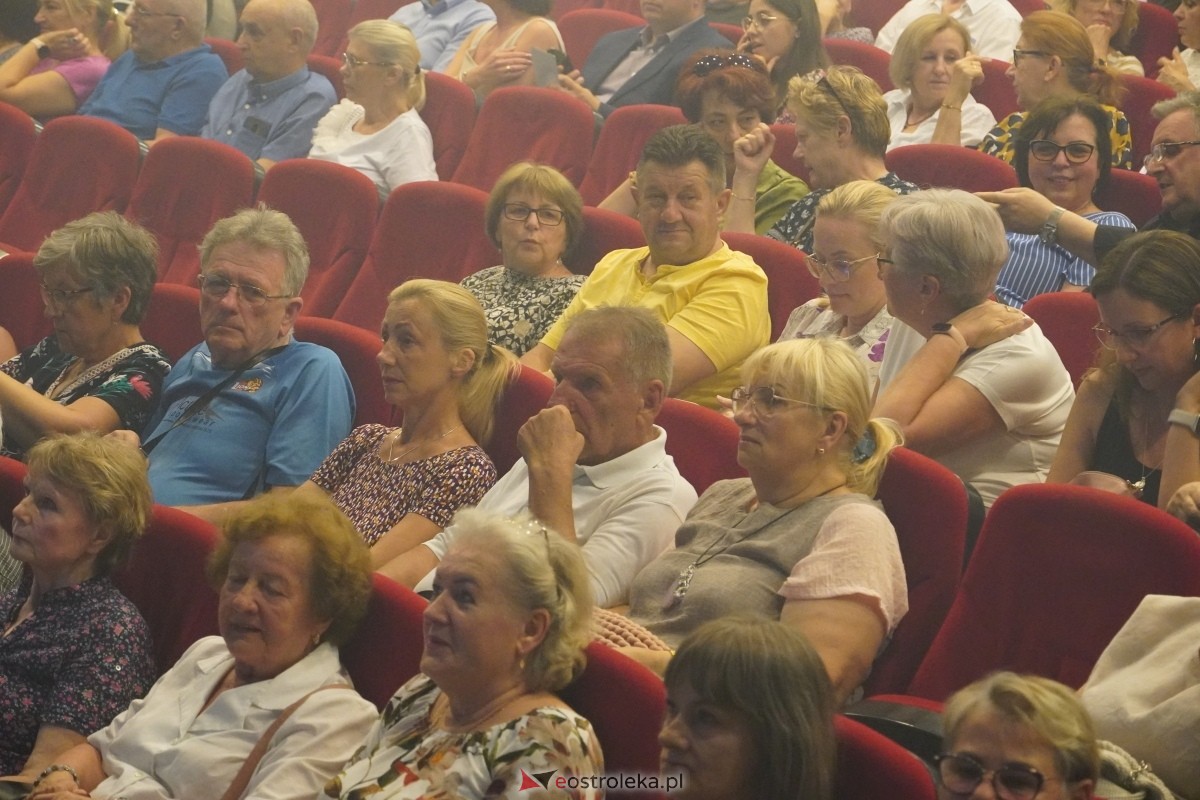 Koncert Żywioły Mazowsza. Piosenka jest dobra na wszystko w OCK [25.06.2024] - zdjęcie #60 - eOstroleka.pl